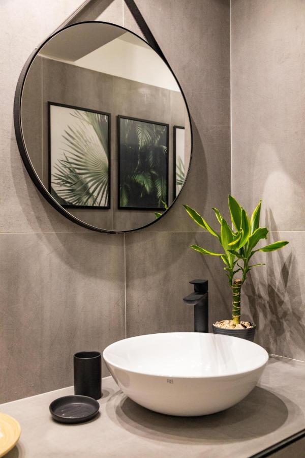 Mondello Good Vibes Apartment Bagian luar foto
