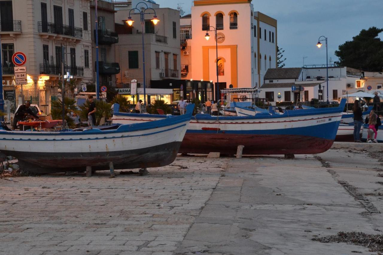 Mondello Good Vibes Apartment Bagian luar foto